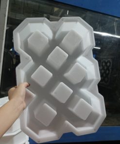Khuôn trồng cỏ 8 lỗ tại Nhựa Hương Sơn
