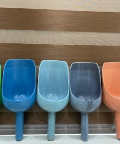 Gáo, ca xúc cám trong chăn nuôi nhiều màu sắc 10.000 đồng